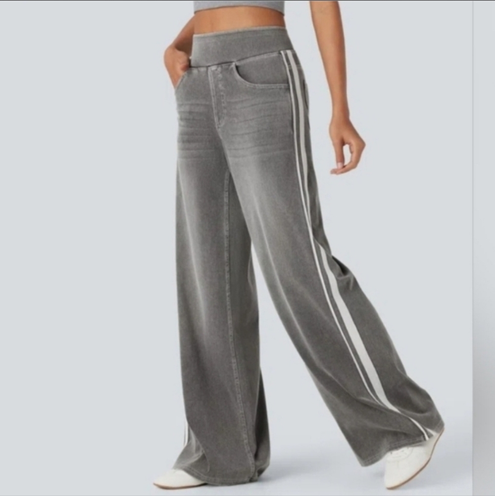 NWT Halara Flex High Waisted Stripe Wide Leg Flowy Washed Casual Jeans Size MR